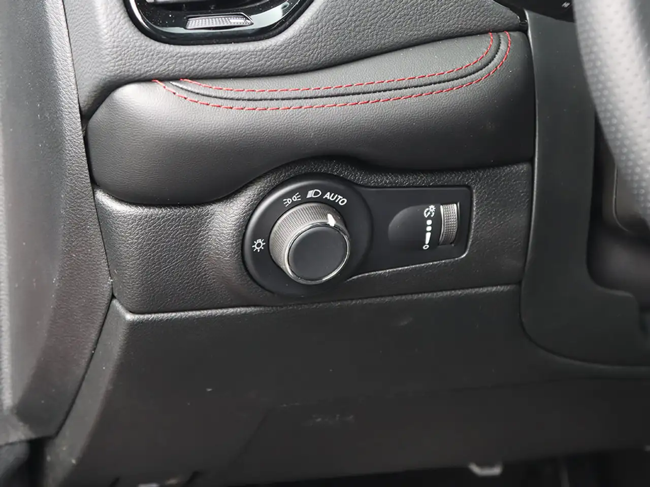 Dodge Durango снимка Dodge Durango