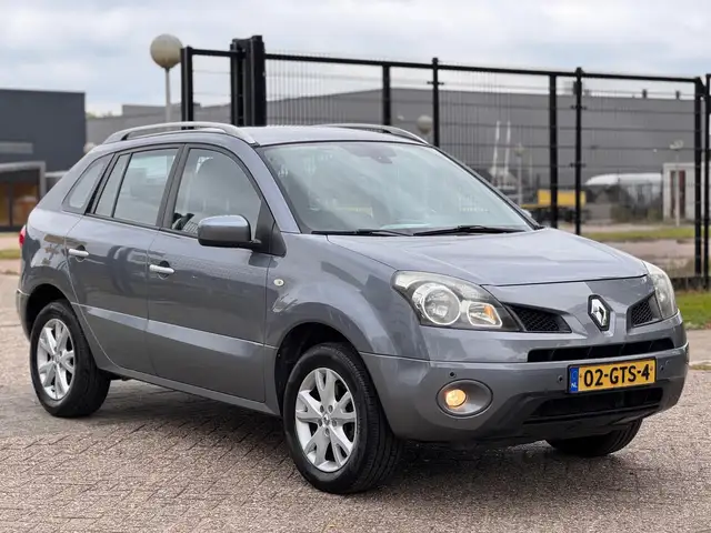 Renault Koleos view 5