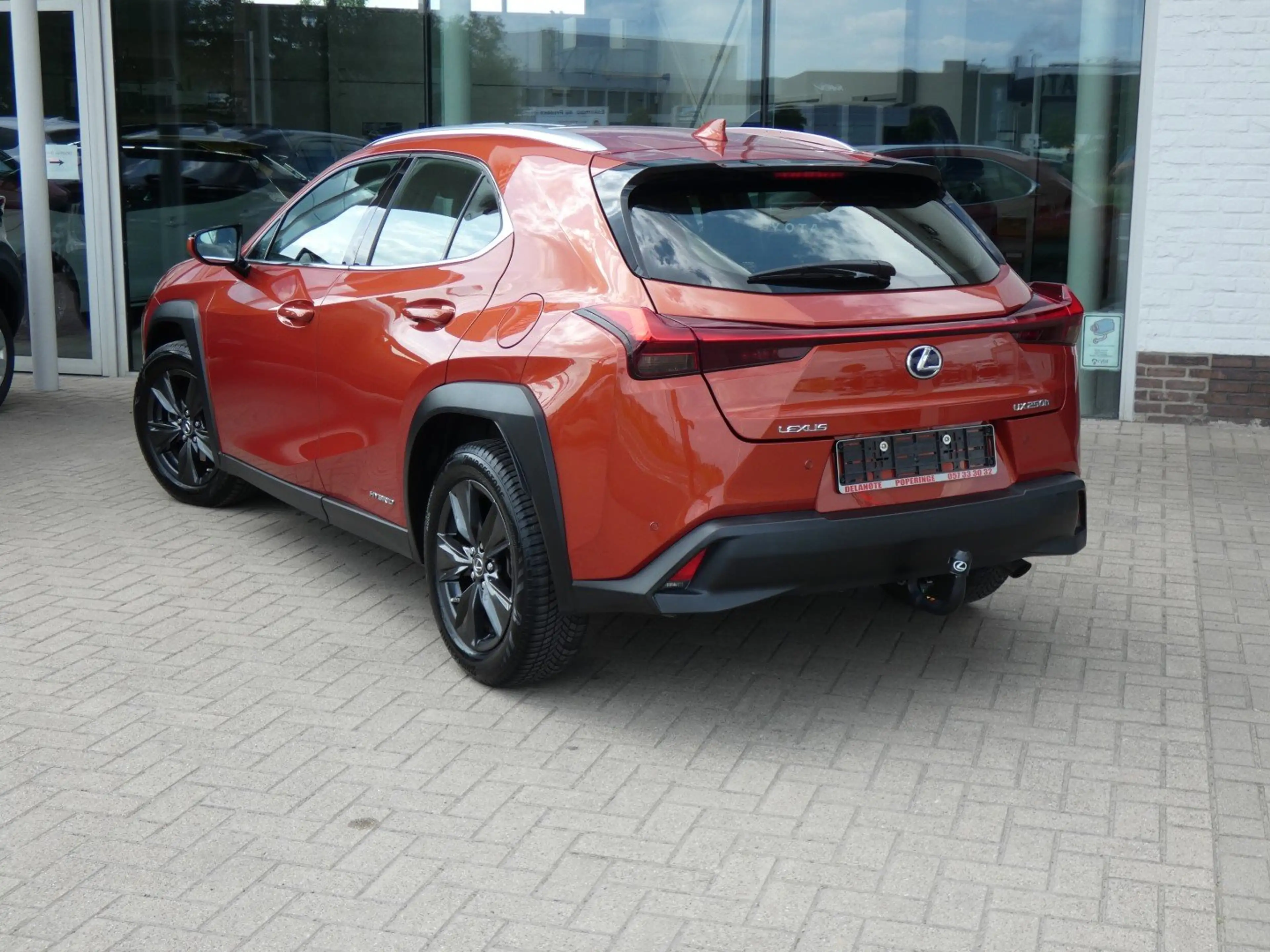Lexus UX 250h HYBRID *Trekhaak* +LEDER +Zetelverwarming — photo 4