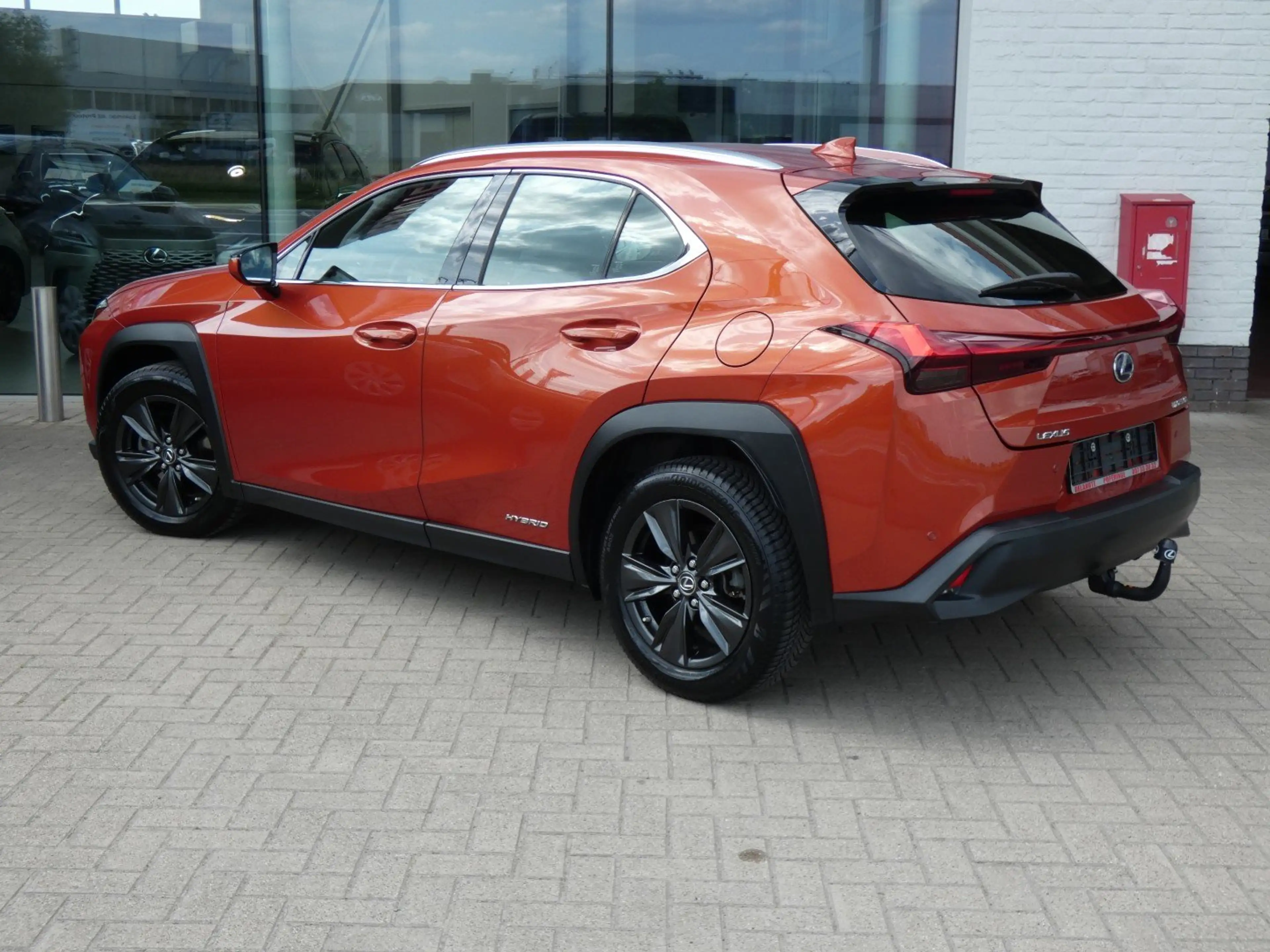 Lexus UX 250h HYBRID *Trekhaak* +LEDER +Zetelverwarming — photo 3