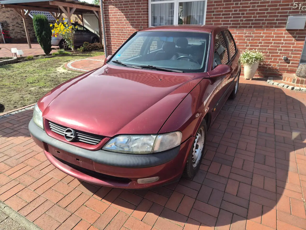 Opel Vectra 1.6, foto 1