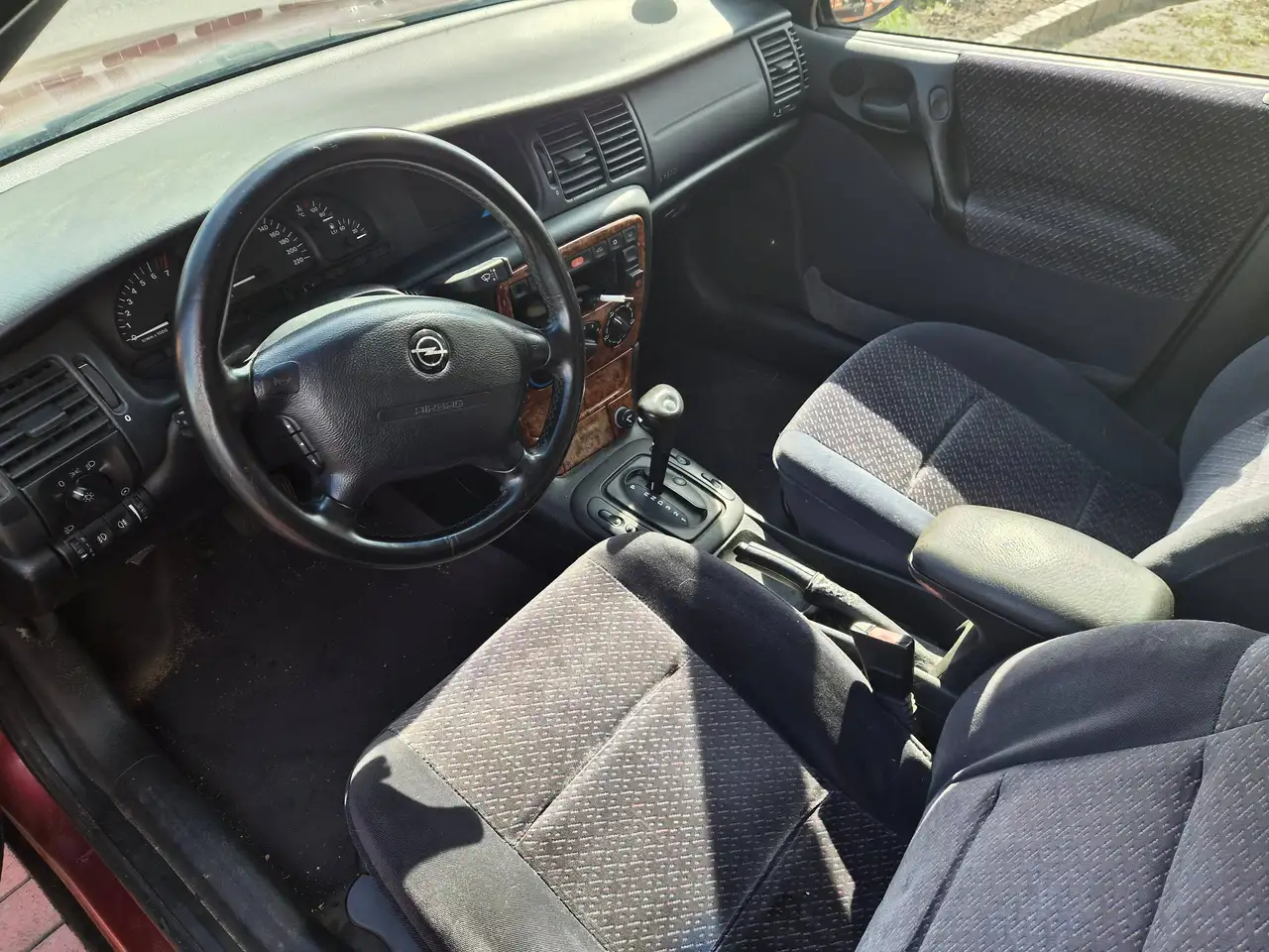Opel Vectra 1.6, foto 7