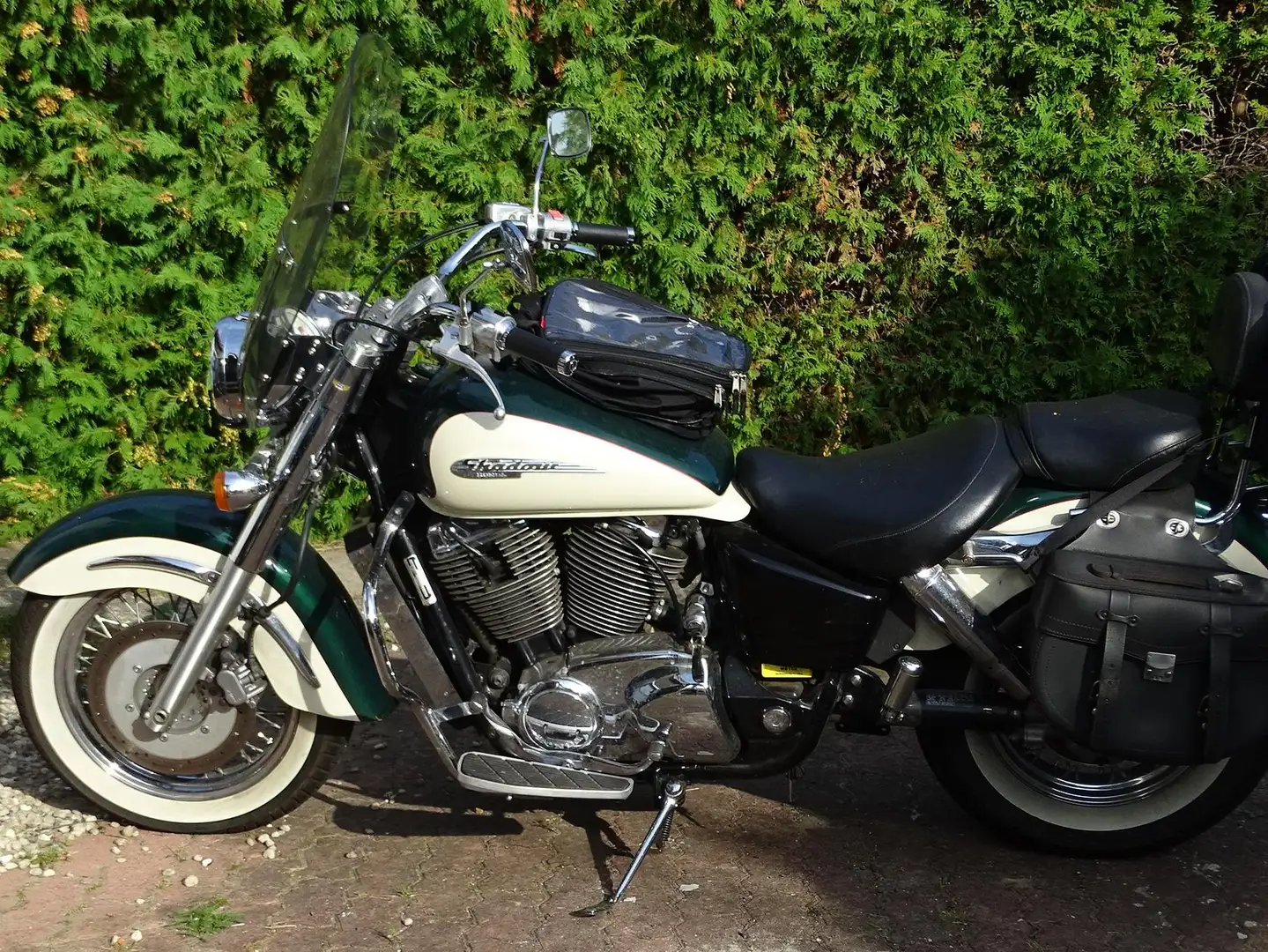 Honda VT 1100 C3 Verde - 2