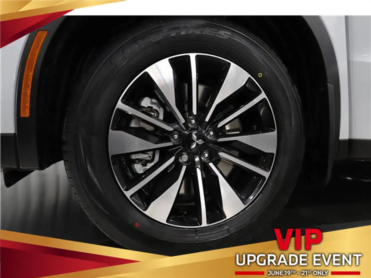 Mitsubishi Outlander photo Mitsubishi Outlander