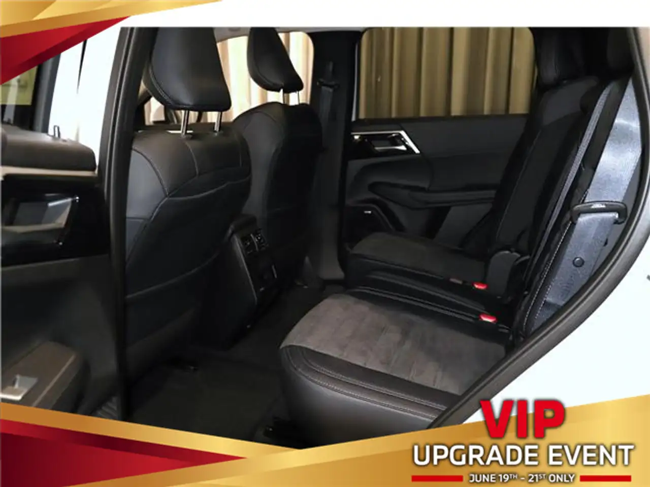 Mitsubishi Outlander photo Mitsubishi Outlander
