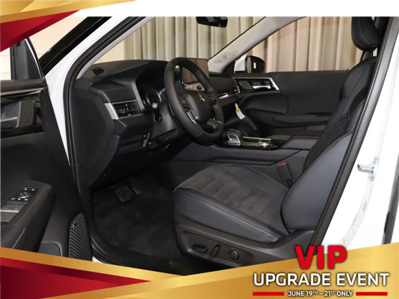 Mitsubishi Outlander photo Mitsubishi Outlander