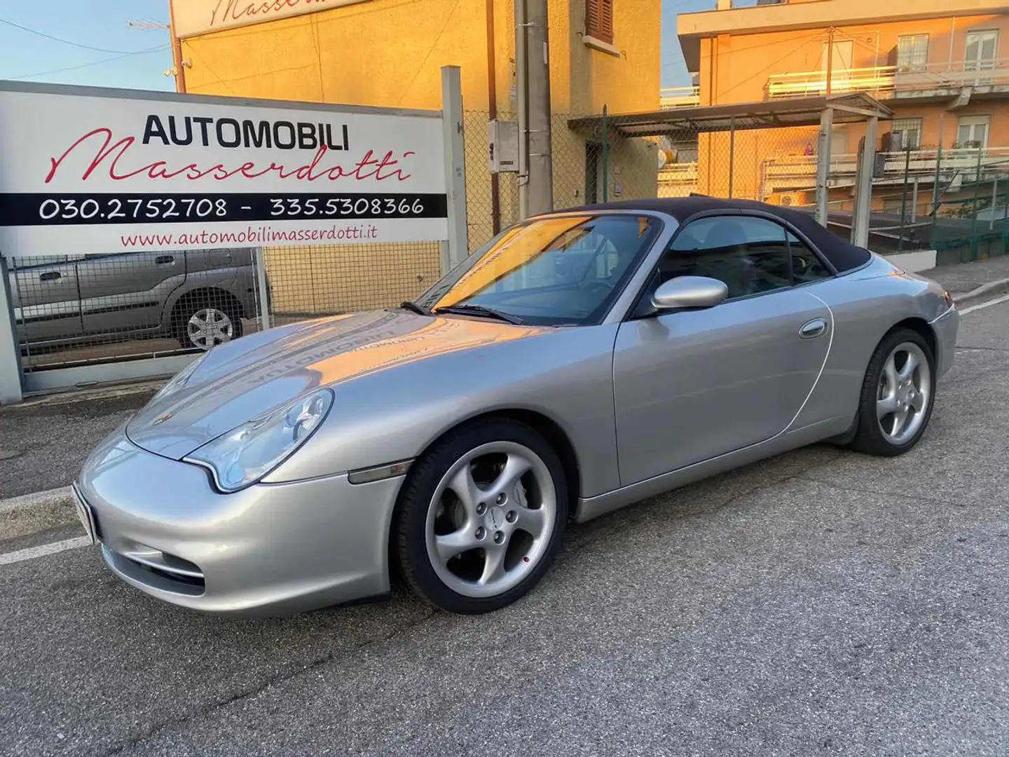 Porsche 996 Carrera 4 cat Cabriolet NUOVO MOTORE Silber - 1