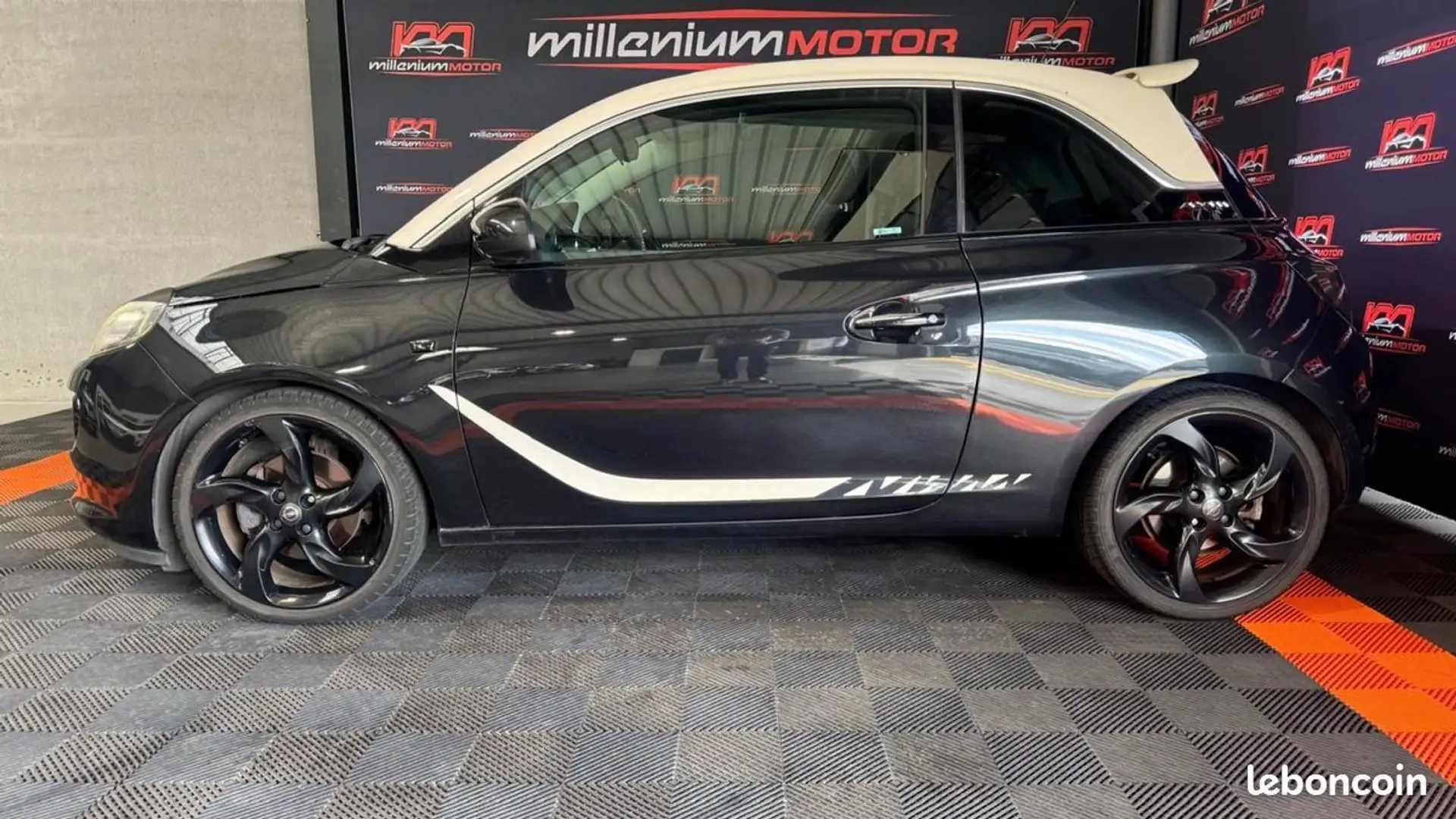 Opel Adam glam 1.0 turbo ecotec 115 cv garantie 6 mois Noir - 2