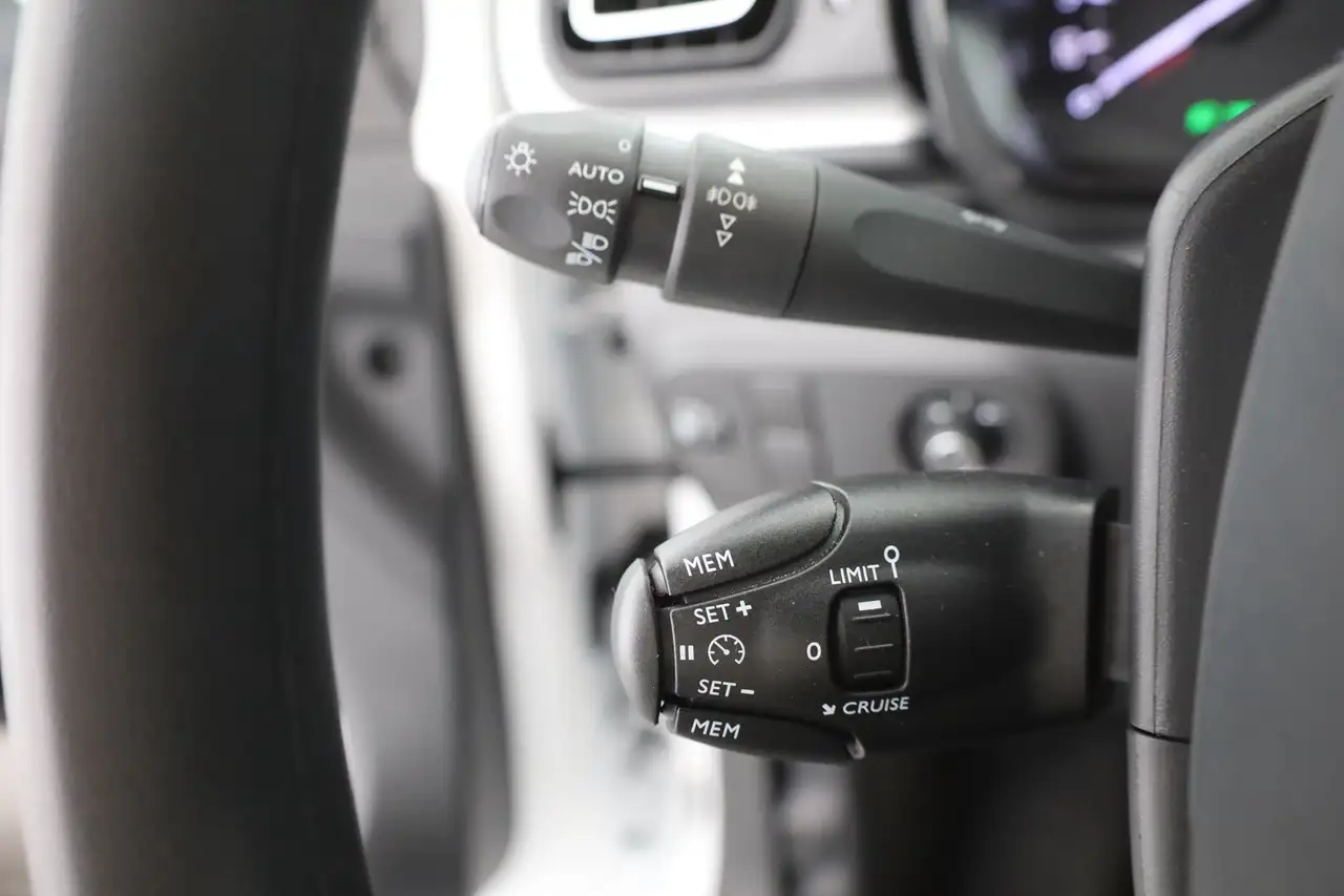 Citroen C3 PureTech 83 Shine LED Tempomat AppConnect, миниатюра 18