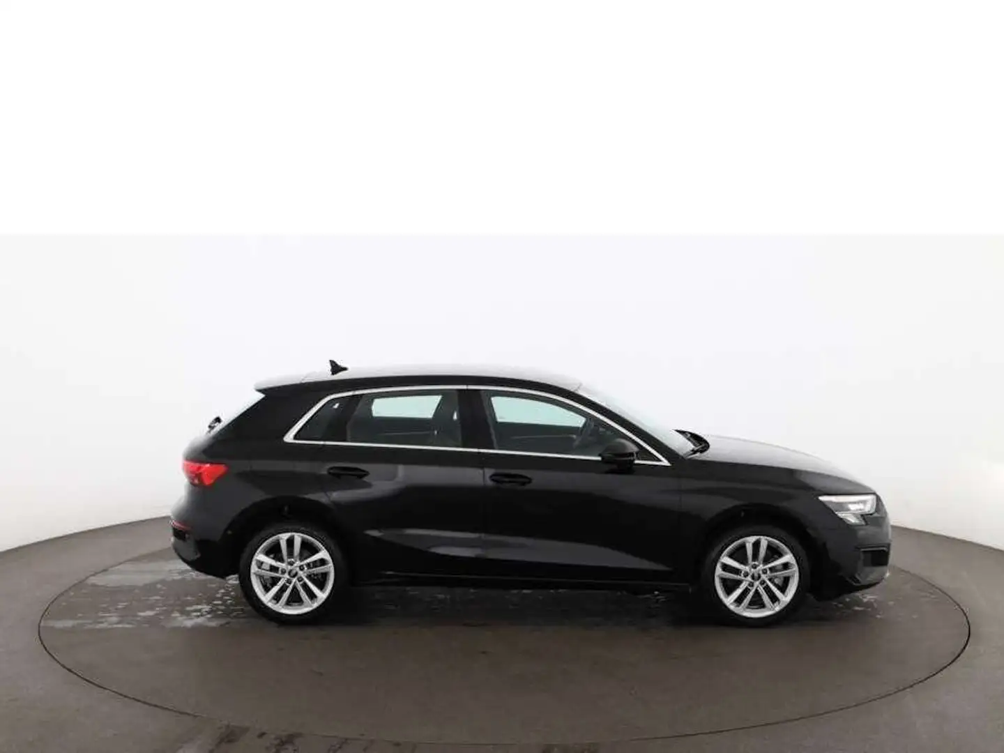 Audi A3 Sportback 40 TFSI e Aut LED NAVI R-CAM ASSIST Schwarz - 2