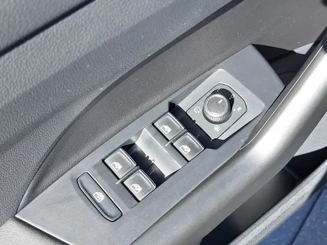 Volkswagen T-Cross view 15