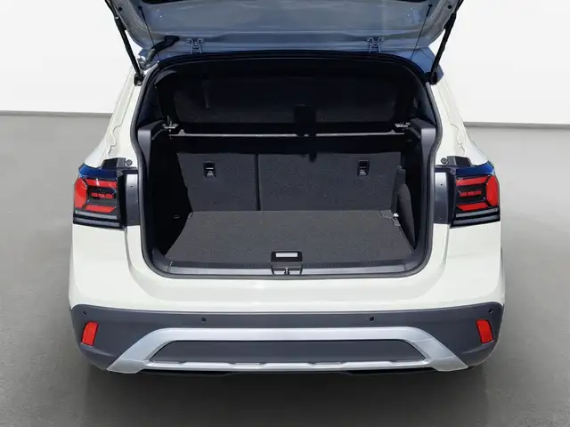 Volkswagen T-Cross view 11