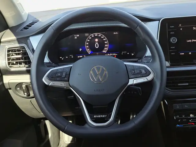 Volkswagen T-Cross view 8