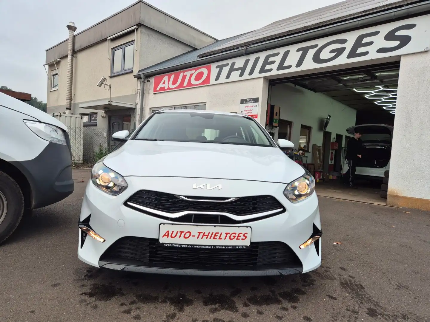 Kia Ceed SW / cee'd SW Weiß - 2