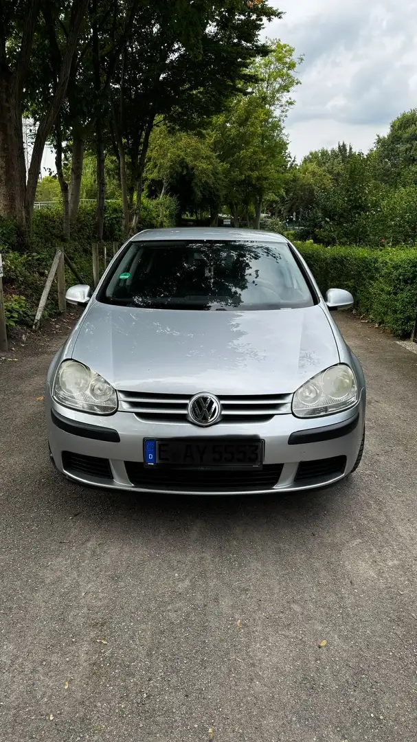 Volkswagen Golf 1.9 TDI Trendline Grau - 1