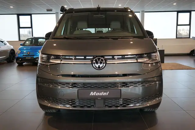 Volkswagen T7 California view 6