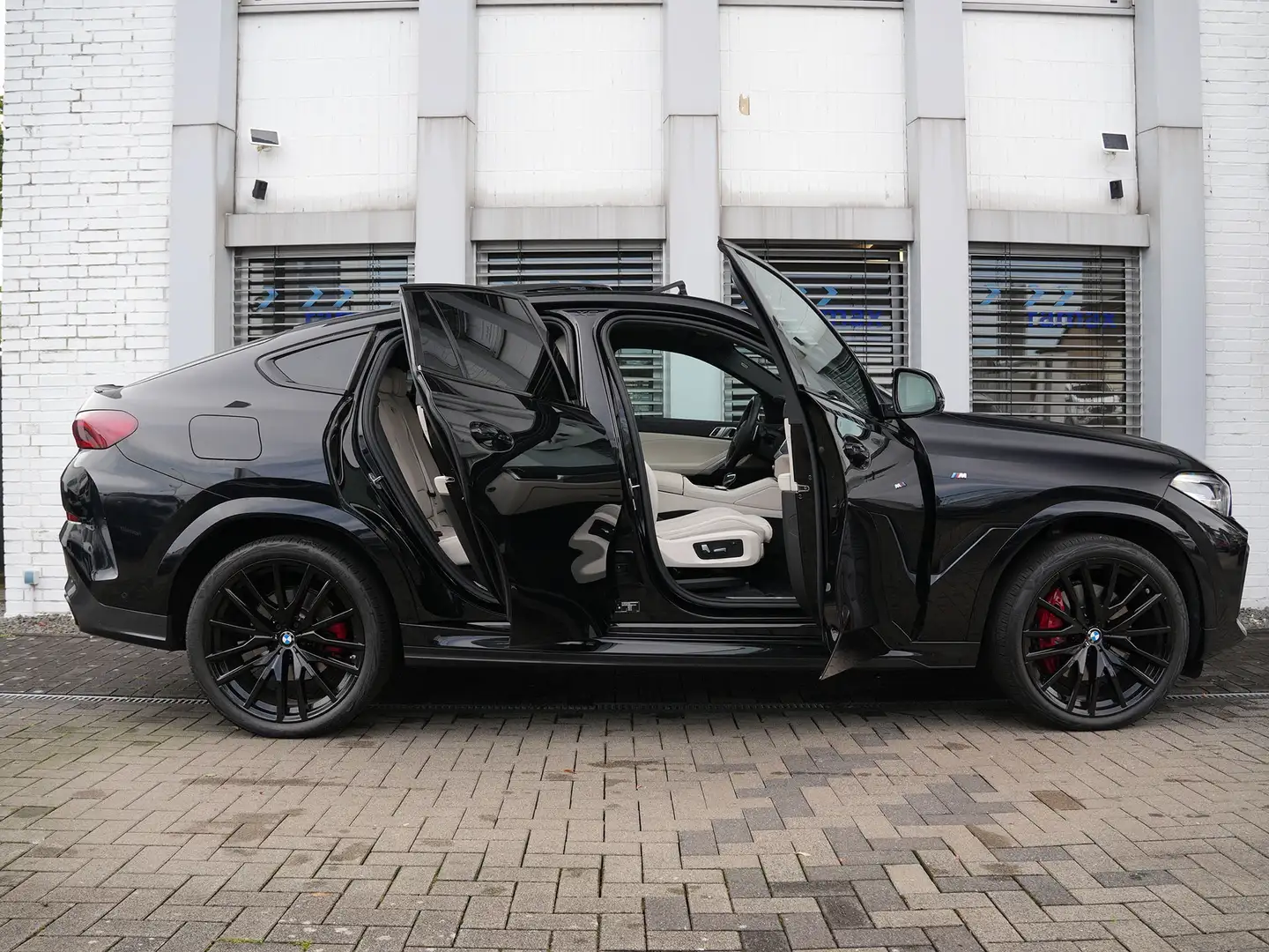BMW X6 X6 xDrive30d M SPORTPAKET-BLACK EDITION-PANO-22M Schwarz - 2
