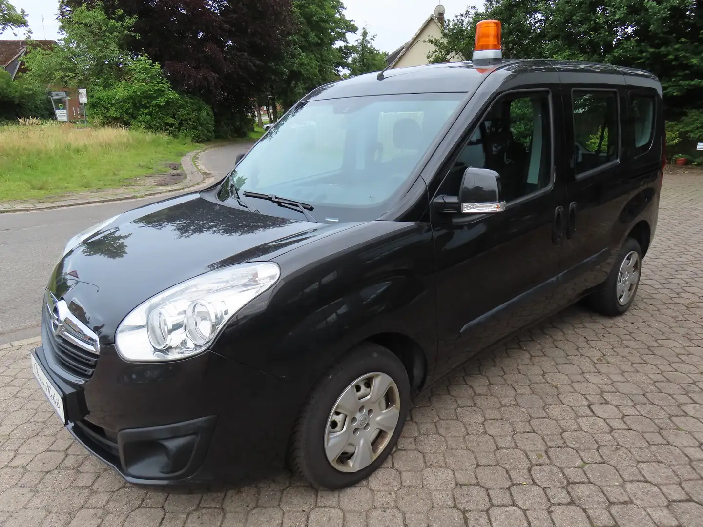 Opel Combo Tour 1.6 CDTI Edition *nur 80 TKM*1.Hand*HU neu* Schwarz - 2