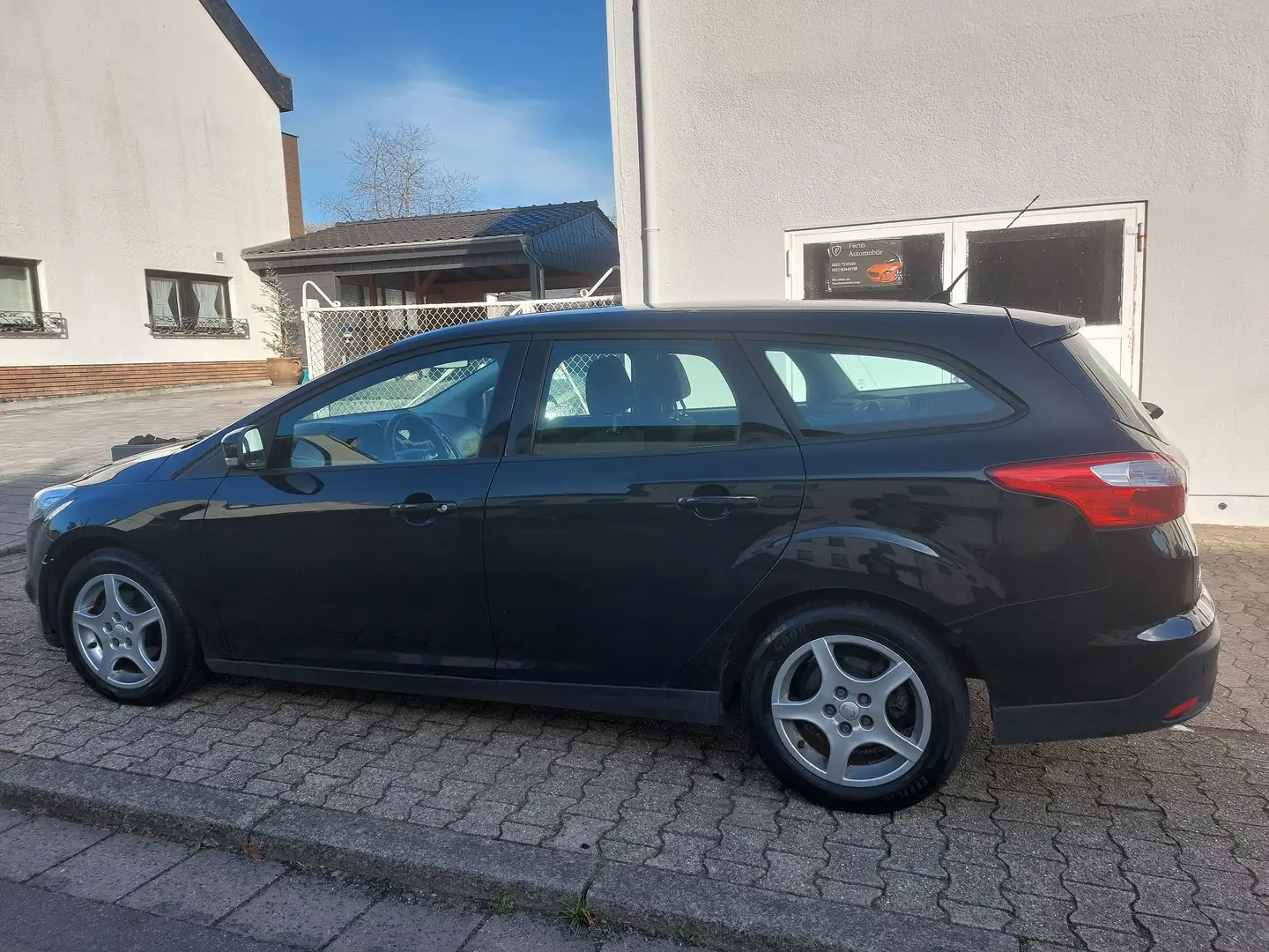 Ford Focus Turnier 1.6 TDCi 1 Hand Servicheft-Ford, 6Gg Negro - 2