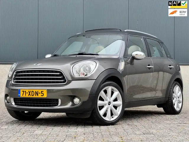 MINI Cooper Countryman 1.6 Chili|PANO|LEDER|STOELVERW|6BAK|PDC|BOEKJES|2X