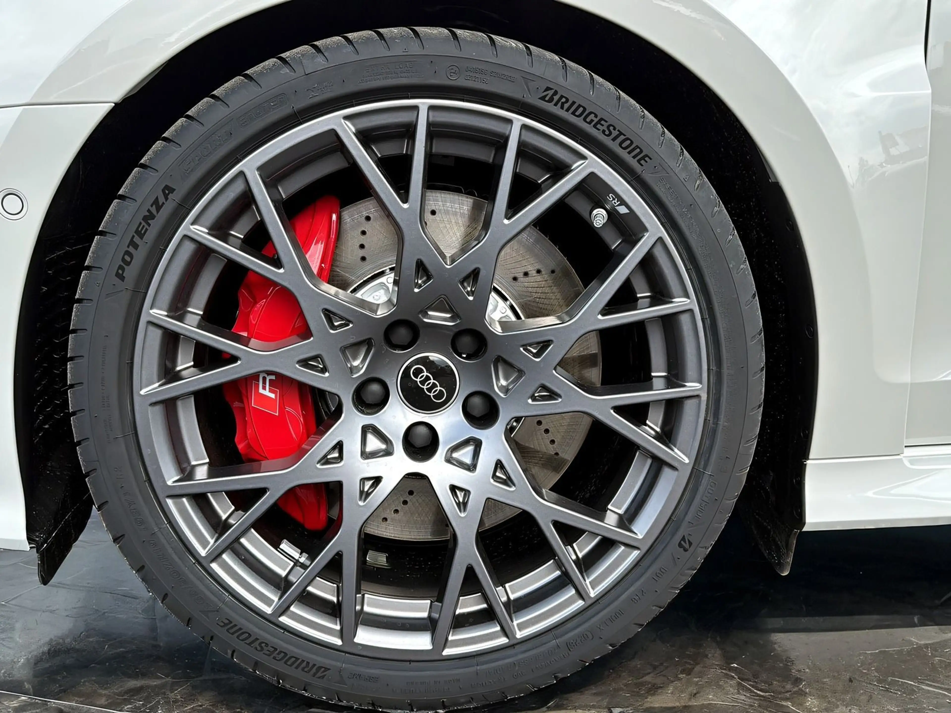 Audi RS3 SPORTABGAS+V-MAX+PANO+MATRIX+NAVI — photo 4