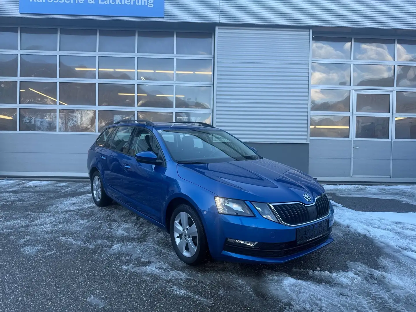 Skoda Octavia 1,6l 4x4 Ambition Blau - 2