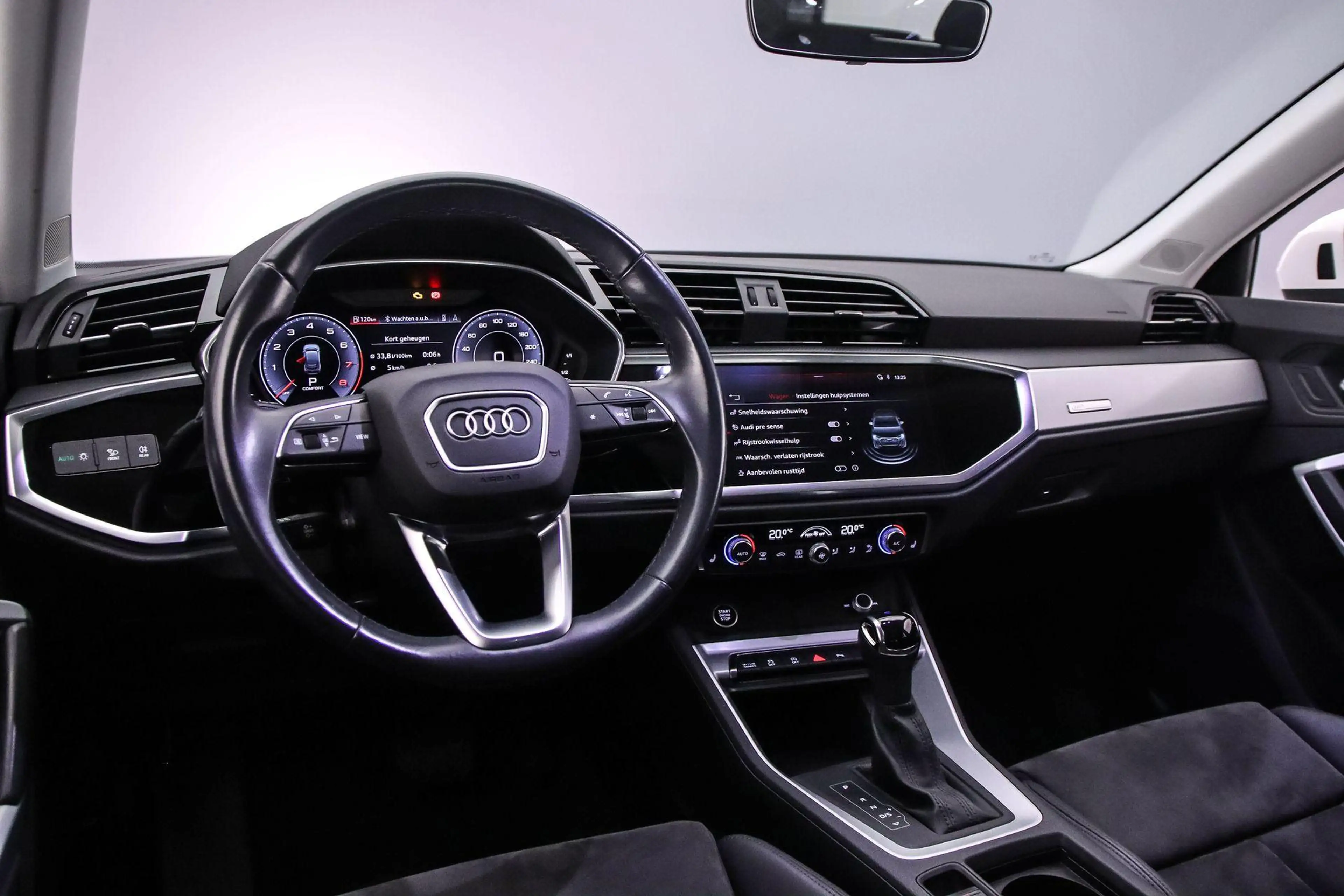 Audi Q3 Sportback 35 TFSI S Edition | Achteruitrijcamera | — photo 11