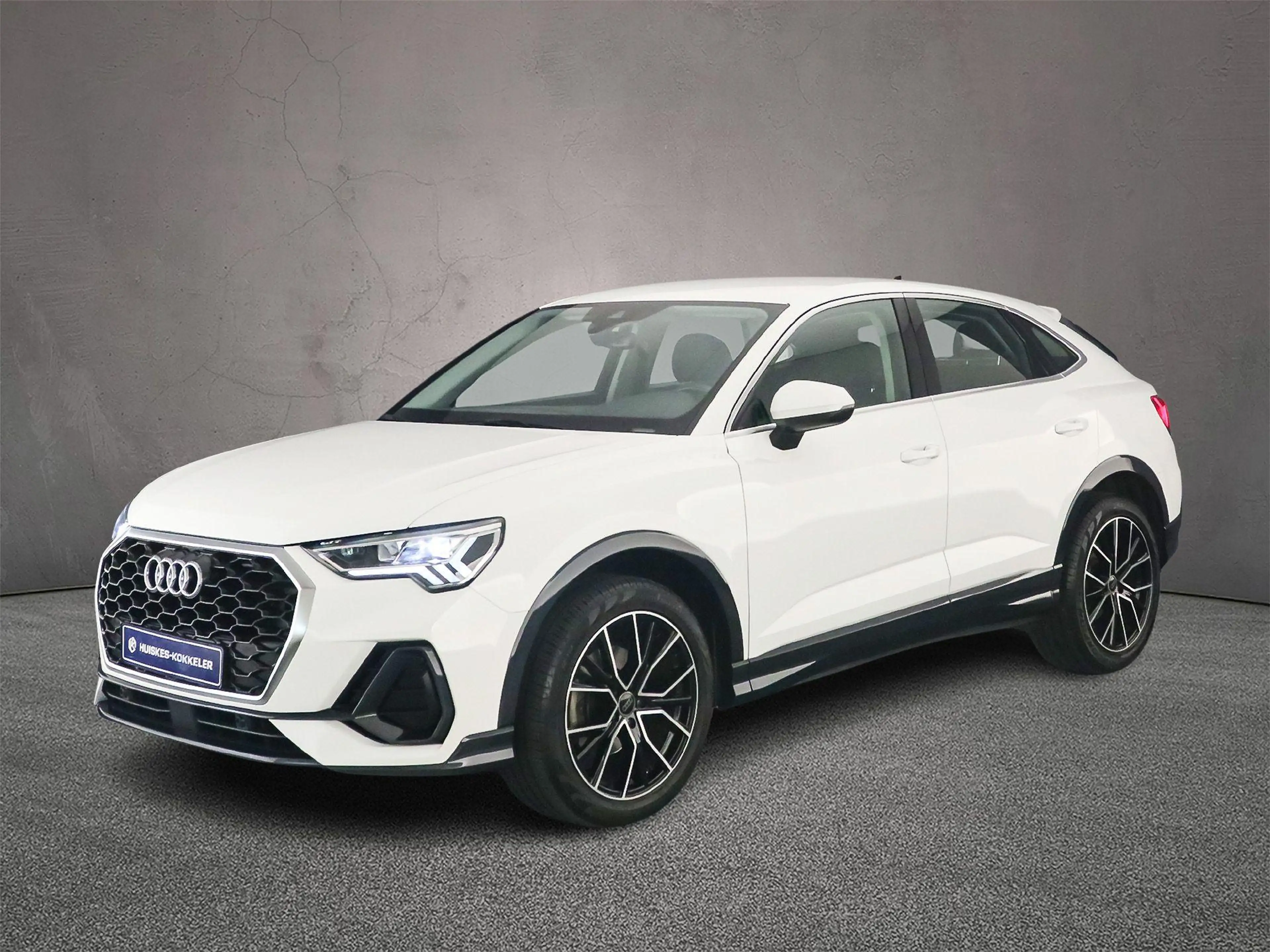 Audi Q3 Sportback 35 TFSI S Edition | Achteruitrijcamera |