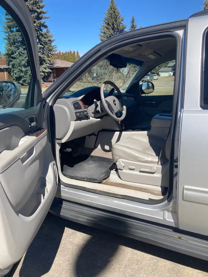 Chevrolet Tahoe снимка Chevrolet Tahoe