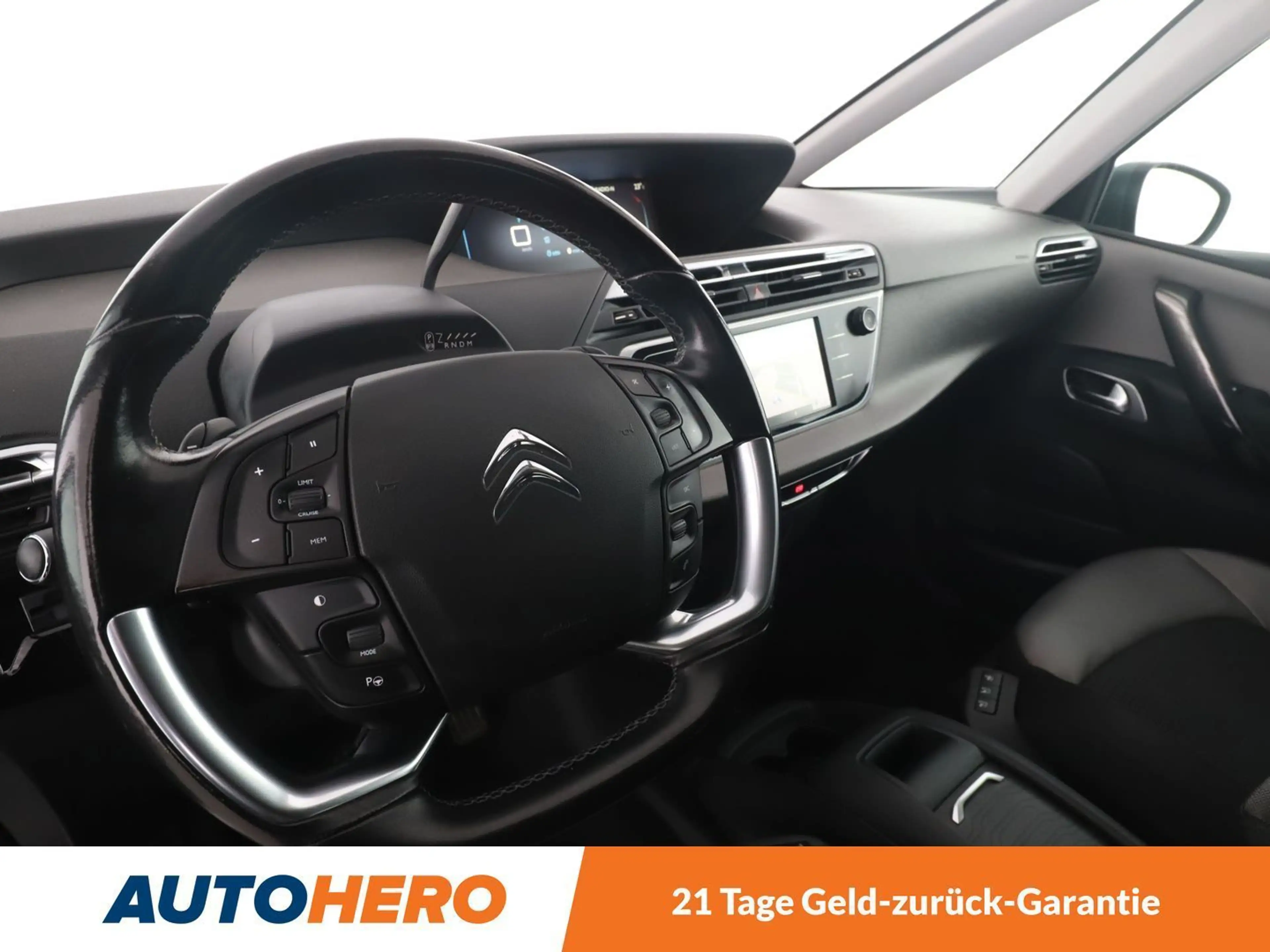 Citroen C4 Picasso 1.6 Blue-HDi Exclusive — photo 11