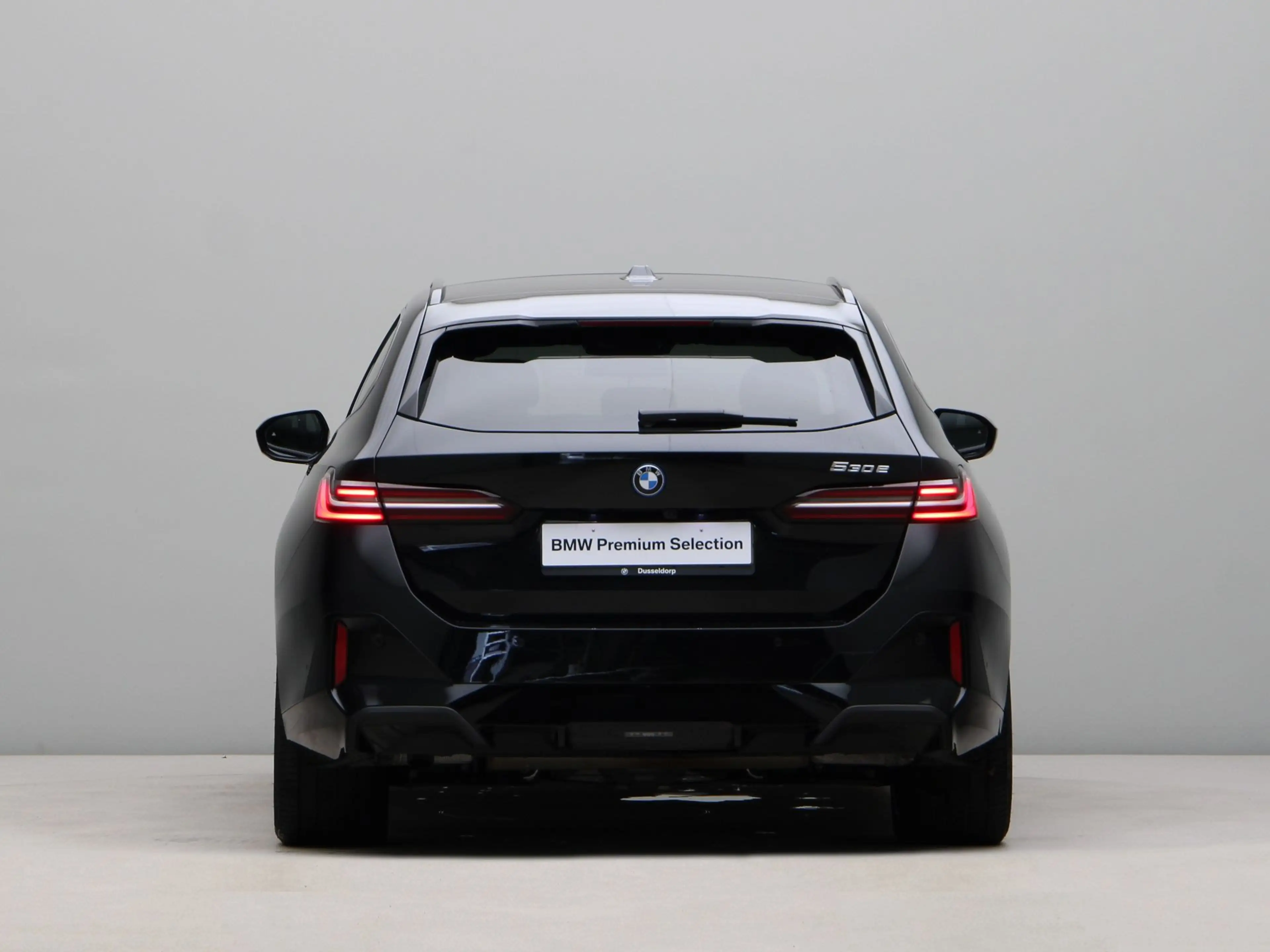 BMW 530 5 Serie 530e Touring M-Sport — photo 9