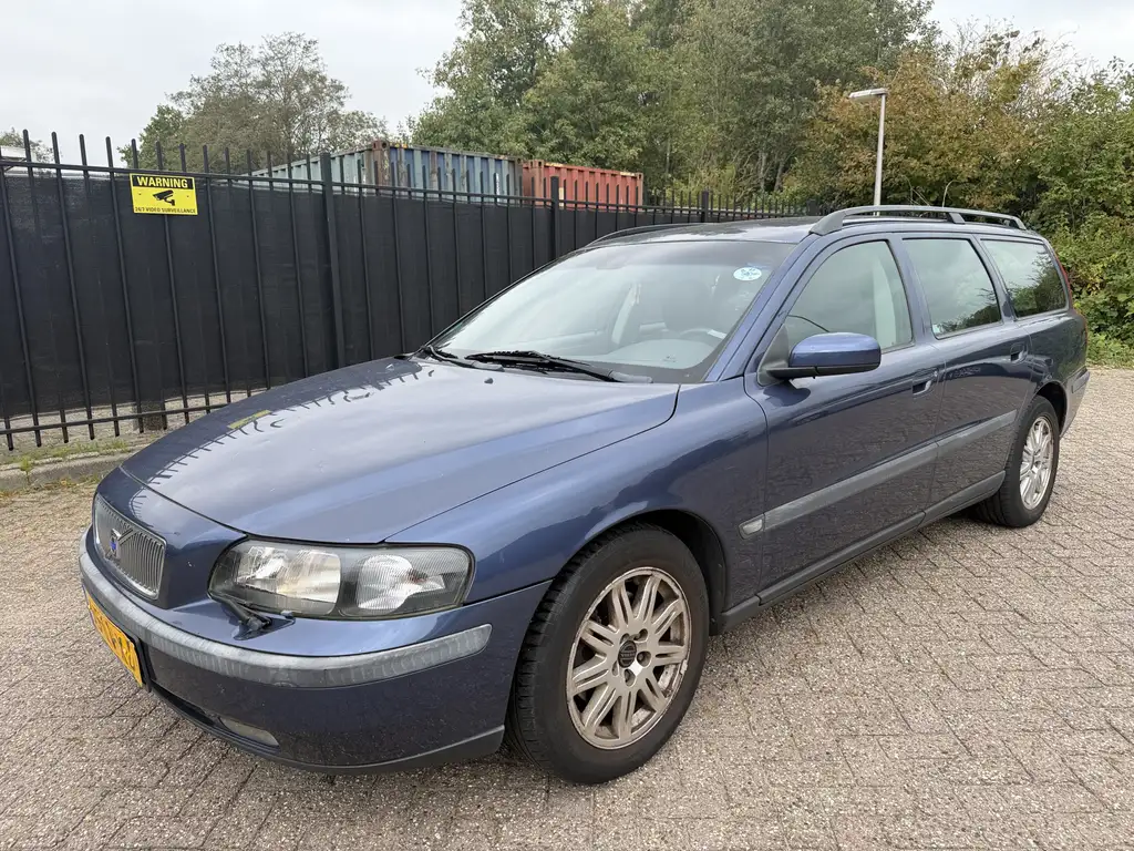 Volvo V70 2003 из Европы — купить под ключ