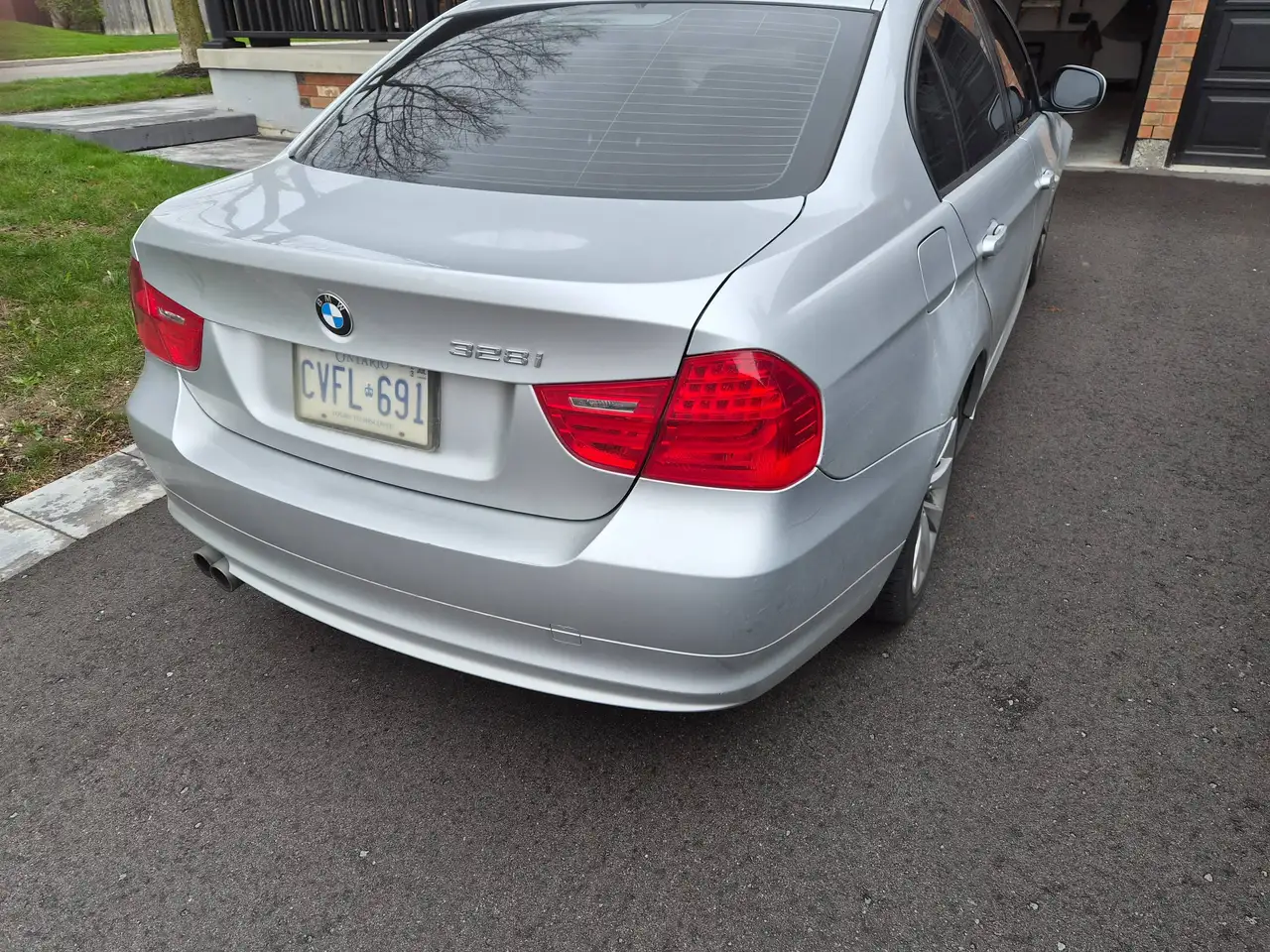 BMW 3 Series снимка BMW 3 Series