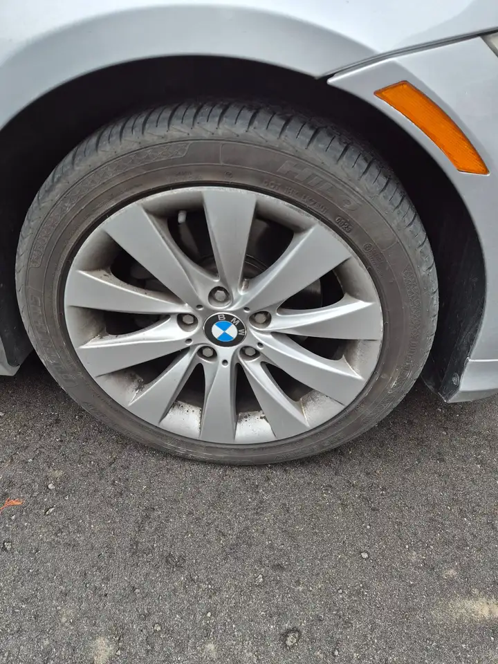 BMW 3 Series снимка BMW 3 Series