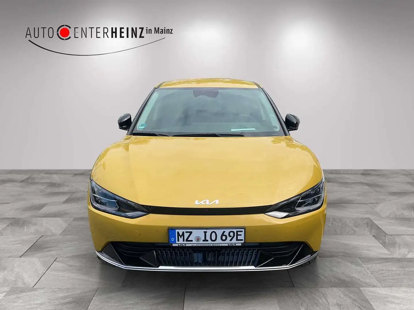 Kia EV6 77,4-kWh Basis mit Air, Comfort,Drive,Assi,Sound u Жовтий - 2