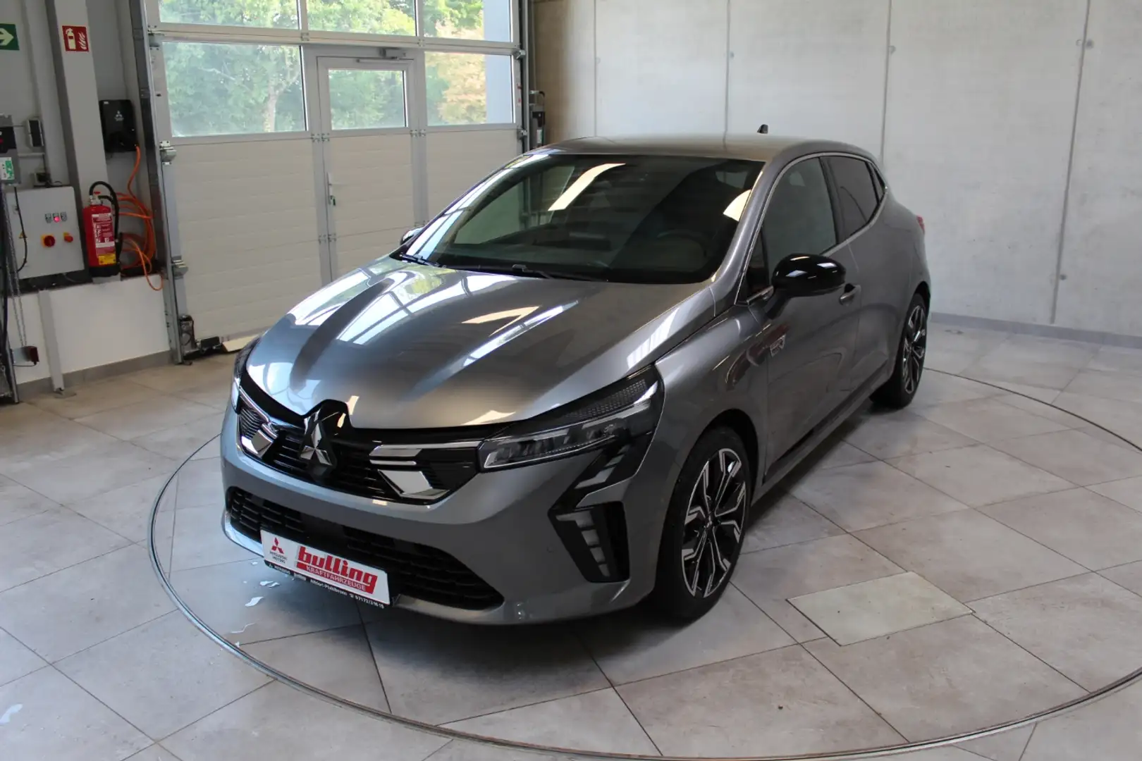 Mitsubishi Colt EDITION 1.6 Hybrid Automatik Grau - 2