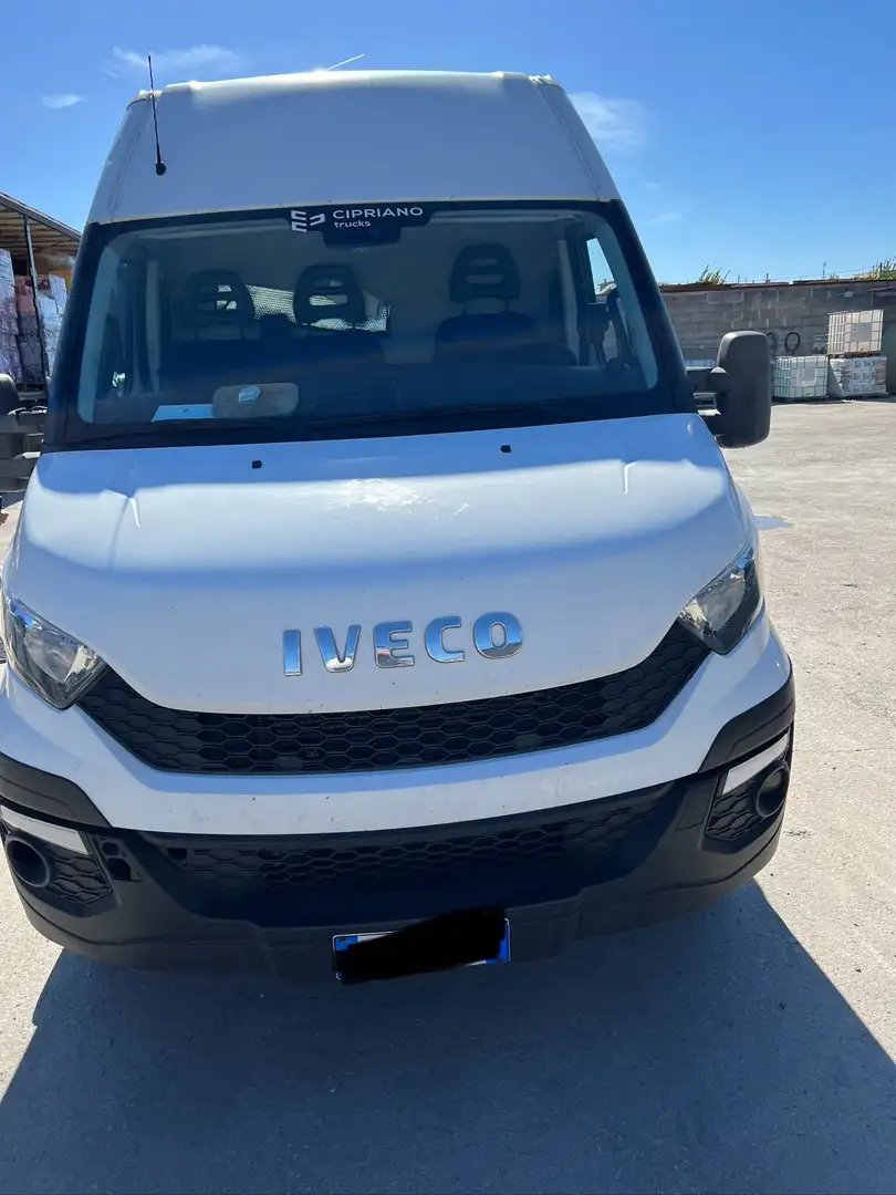 Iveco Daily Blanc - 1