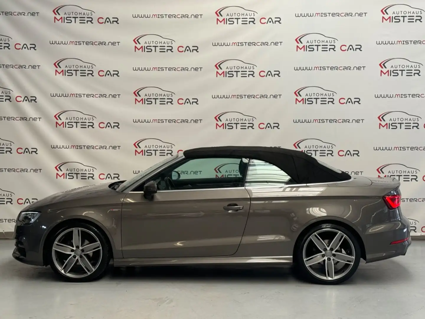 Audi A3 Cabriolet S LINE NAVI/XENON/LEDER/SPUR/TOT/19 Grau - 2