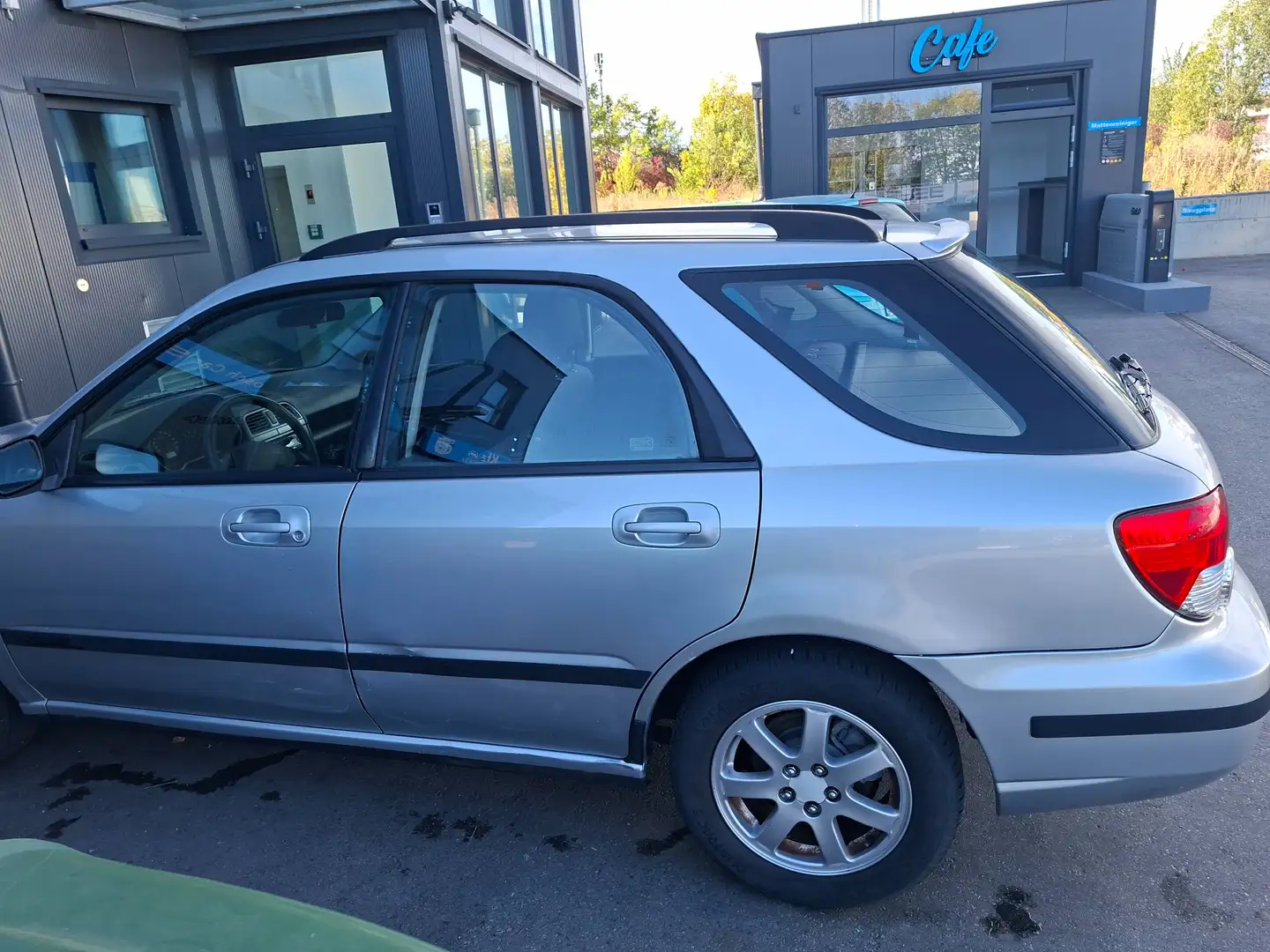 Subaru Impreza Impreza Sports Wagon 2,0 GX 4WD GX Grau - 2