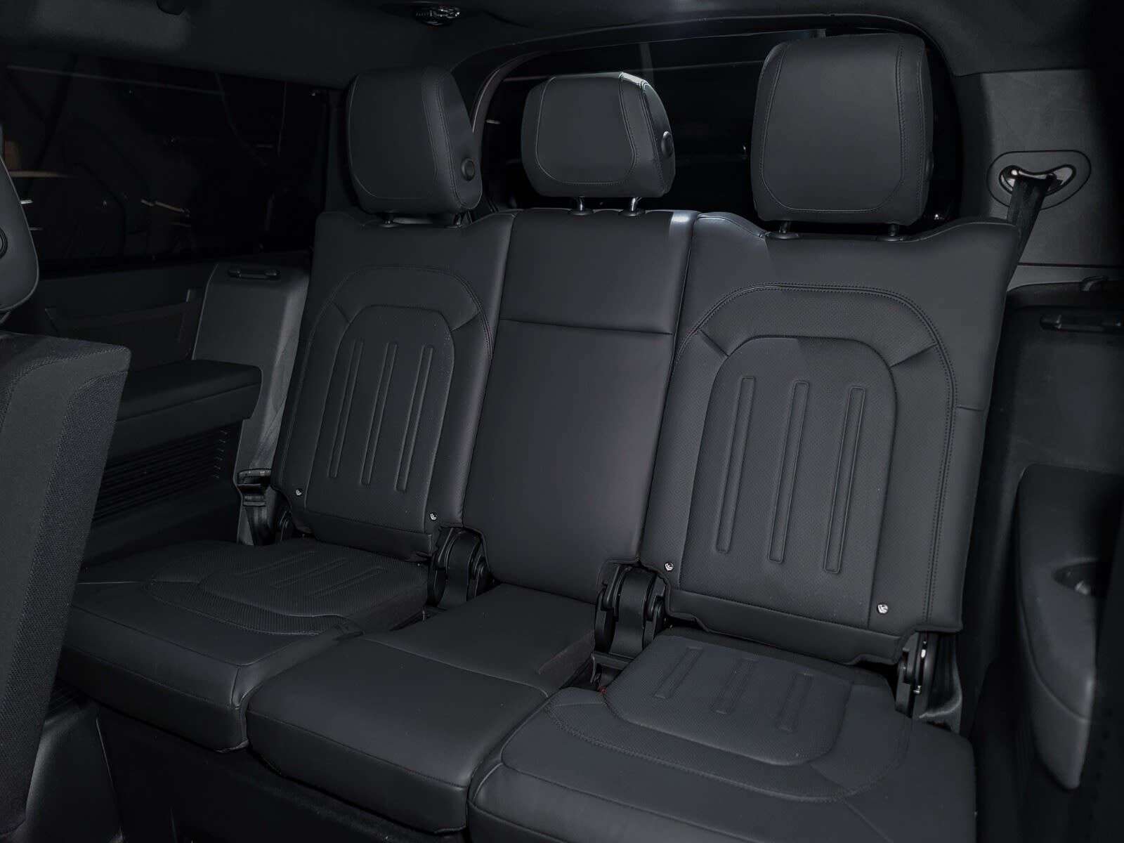2023 Land Rover Defender X | 3rd Row Seating | Sunroof | Navigation | Head thumb 22