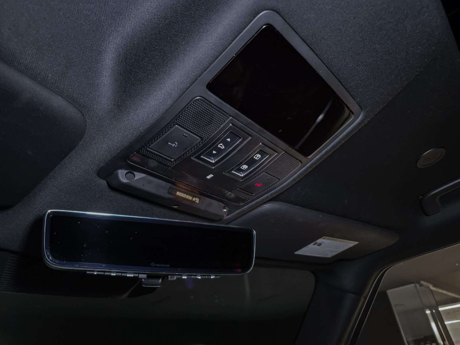 2023 Land Rover Defender X | 3rd Row Seating | Sunroof | Navigation | Head thumb 19