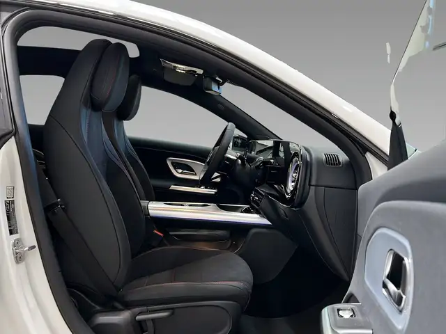 Mercedes-Benz Cla view 14