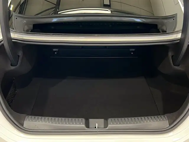 Mercedes-Benz Cla view 6