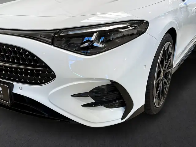 Mercedes-Benz Cla view 15