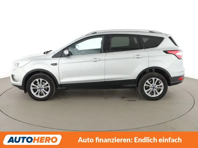 Ford Kuga view 3