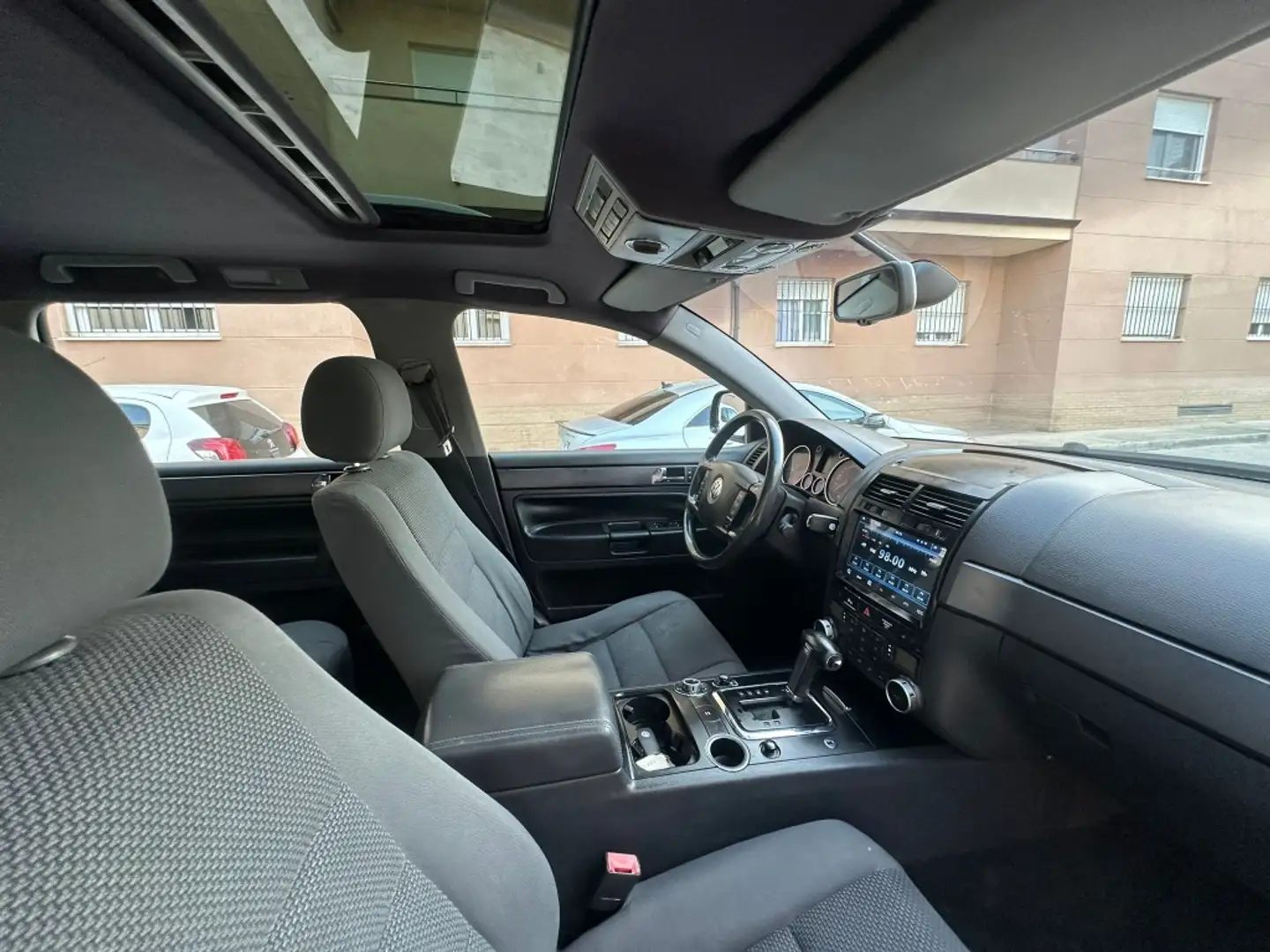 Volkswagen Touareg 2.5TDI R5 +Motion Tiptronic Noir - 2