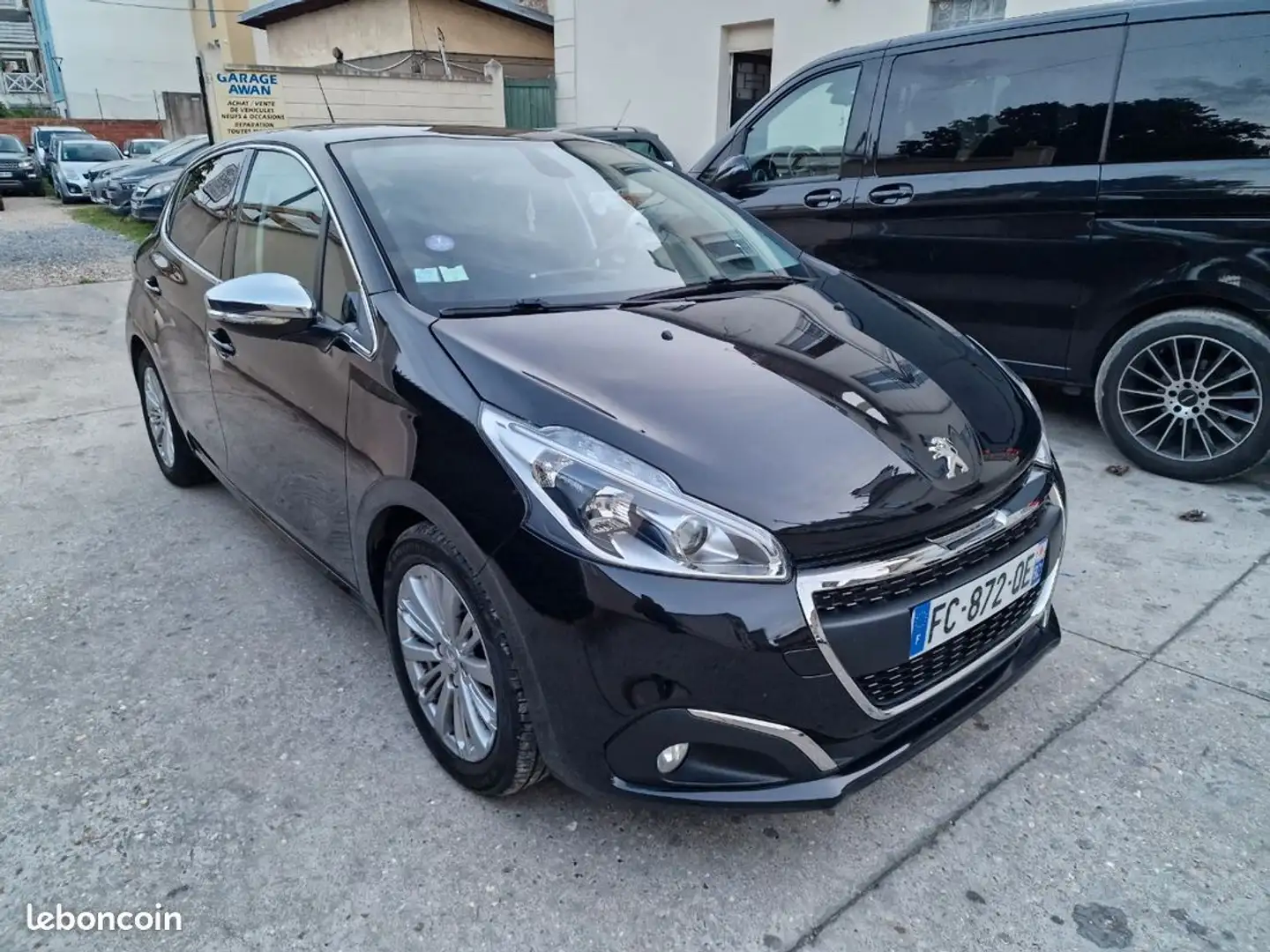 Peugeot 208 essence 110ch s&s allure boite automatique garantie 12-mois Schwarz - 2