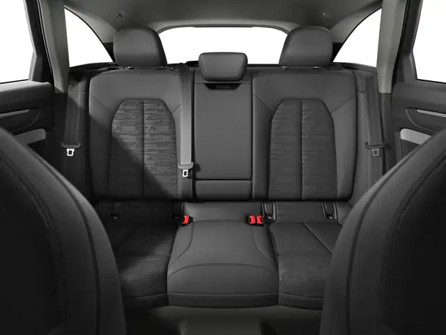 Audi A6 view 11