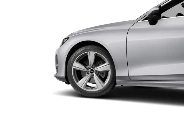 Audi A6 view 4