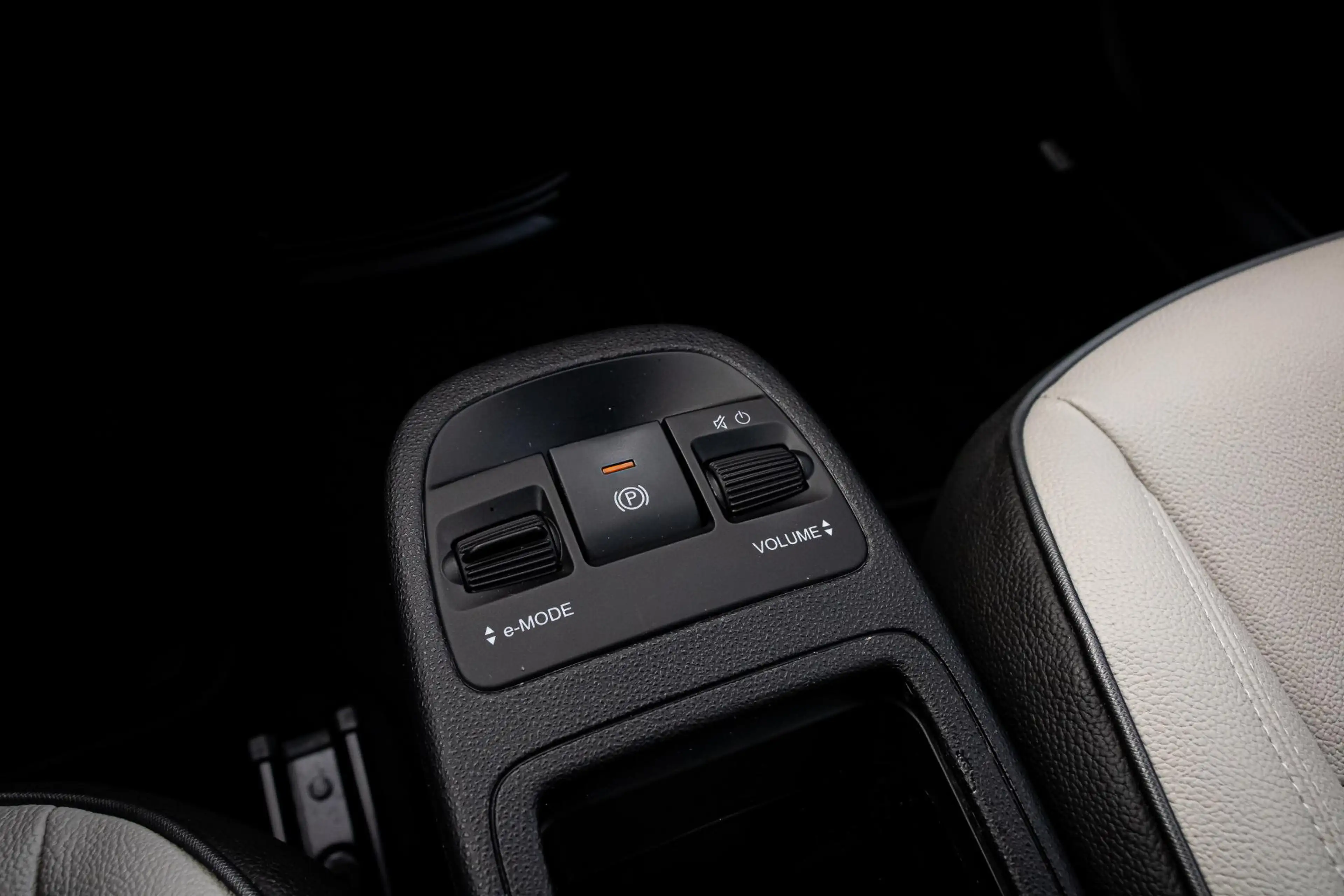 Fiat 500e La Prima by Bocelli 42 kWh Stoelverwarming | JBL | — photo 14